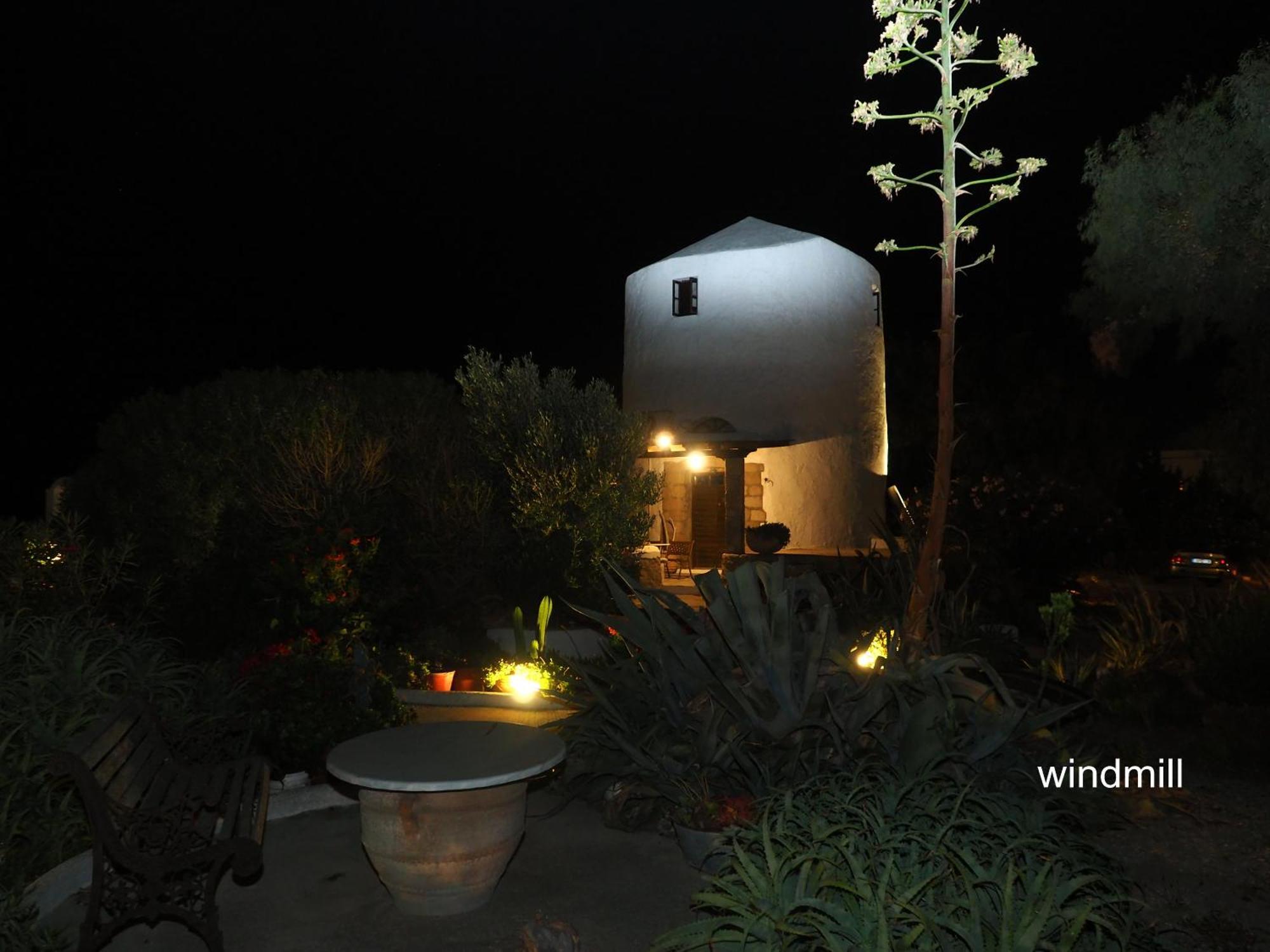 Anastasia'S Windmill And Anastasia'S Studio Πλάκα Μήλου Εξωτερικό φωτογραφία